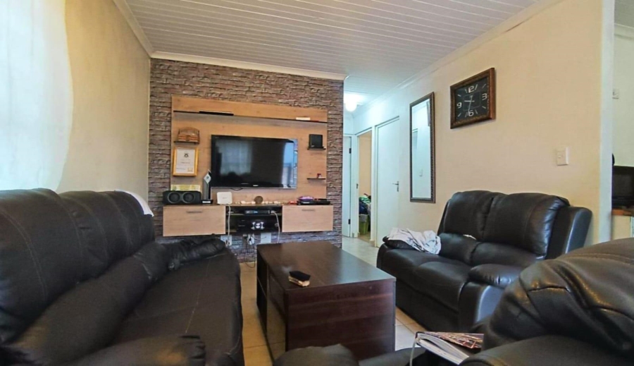 3 Bedroom Property for Sale in Dalvale Western Cape